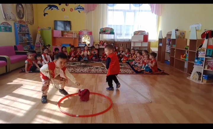"Теңге алу" "Көкпар тарту" ұлттық ойындар